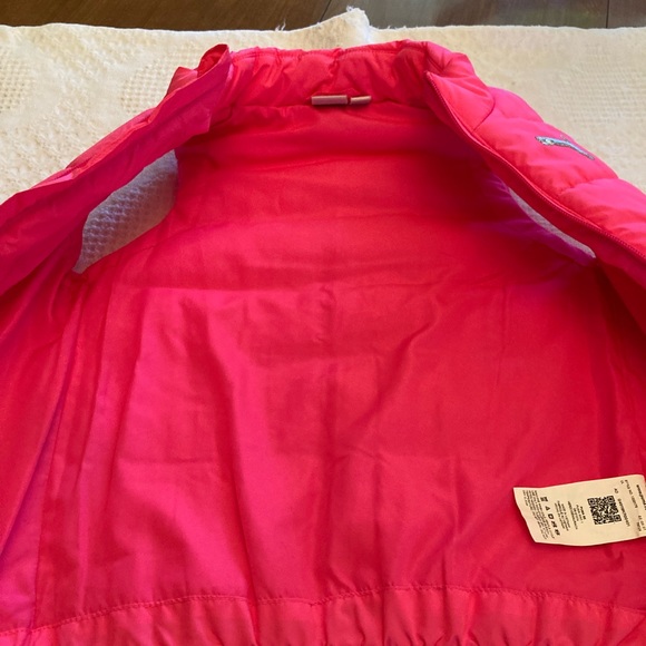 Girls XS Puma Puffer Vest - Picture 4 of 4